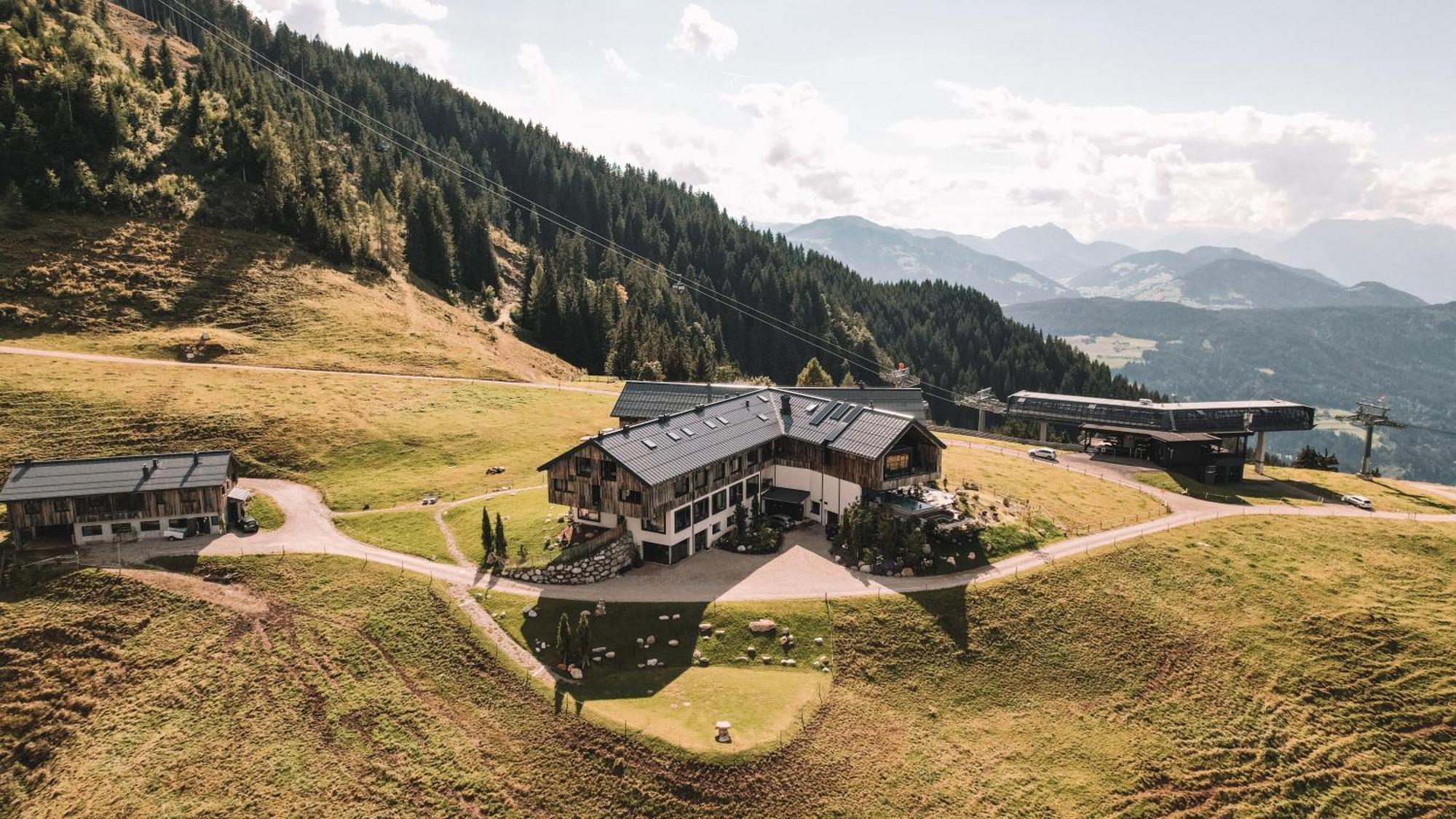 Kraftalm Hotel *